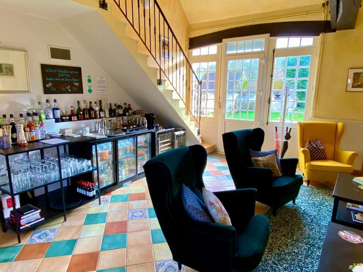 Sans Souci Bed And Breakfast Luxe Heated Pool And Restaurant Luzillé Exterior photo
